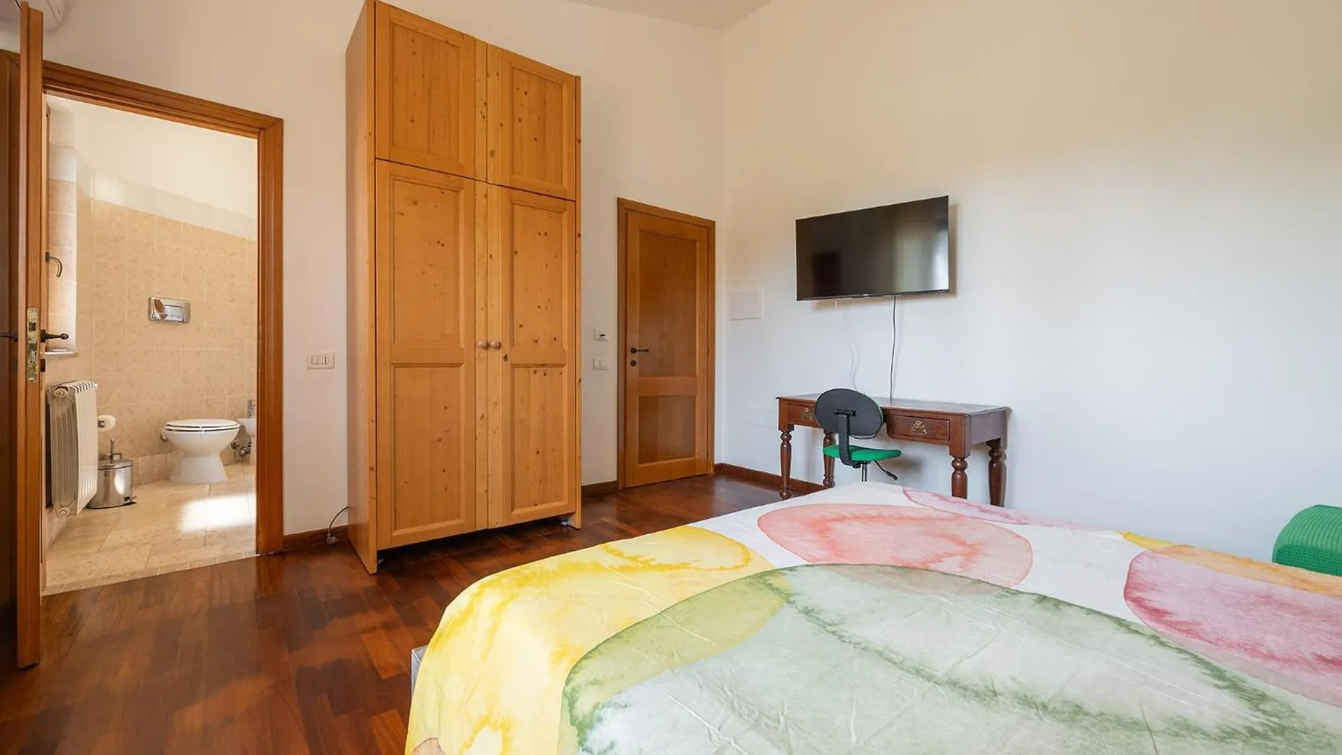 מלון Poggio dei Pini Casa Pilato 0*,  איטליה