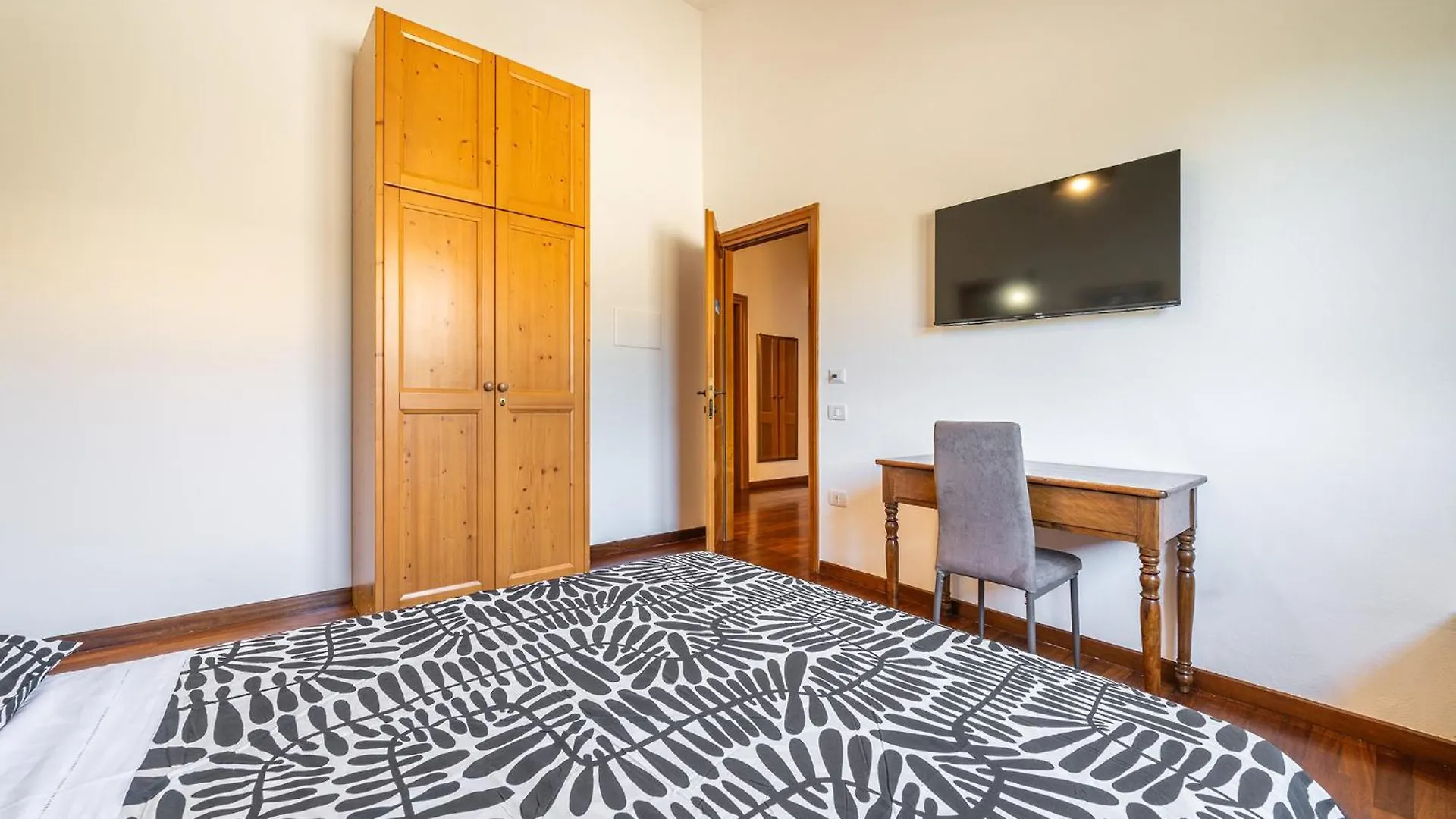 מלון Poggio dei Pini Casa Pilato בית הארחה